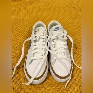 Nike Sneakers, Women 6.5